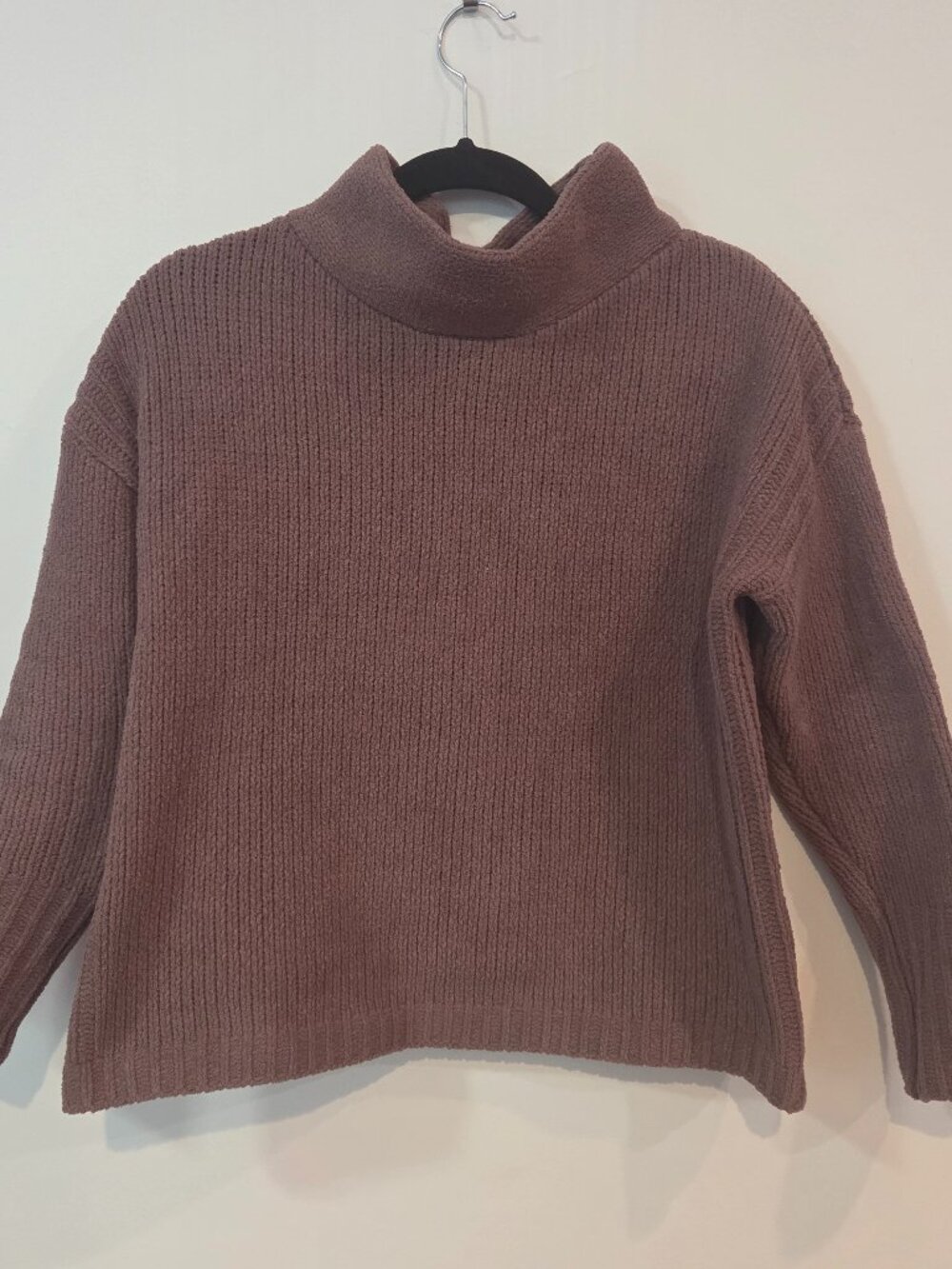Soft Ribbed Turtleneck Sweater Small Mauve Brown